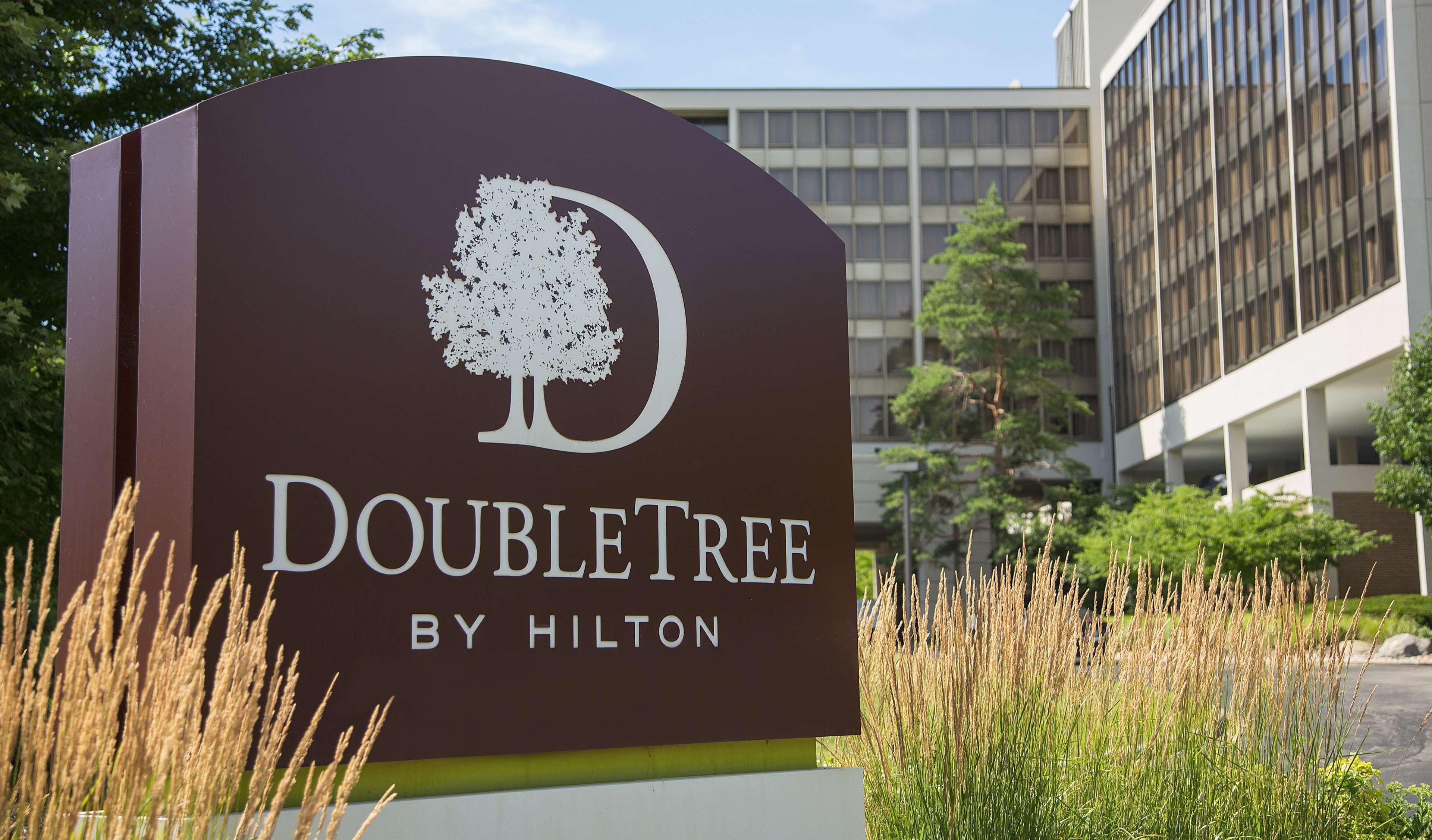Doubletree By Hilton Chicago - Oak Brook Hotel Exterior photo